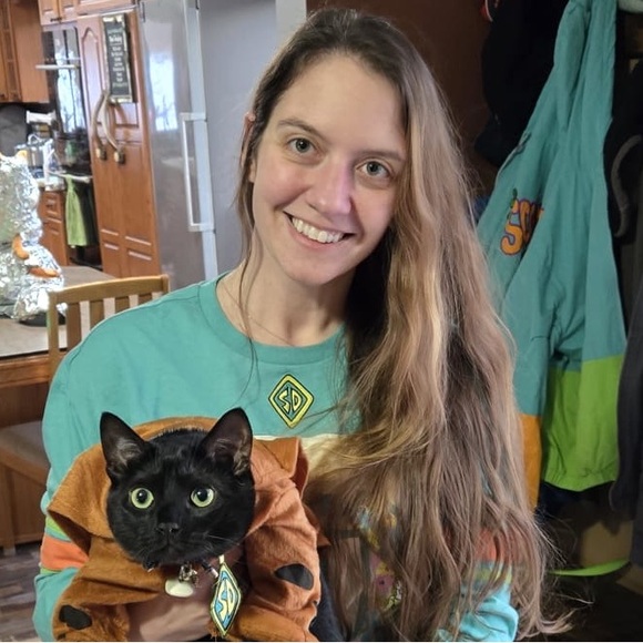 Meet your Posher, JJ - Picture 2 of 4